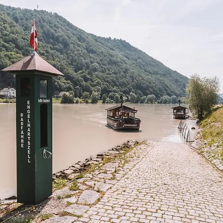 Am Wildbach Bei Passau Saming